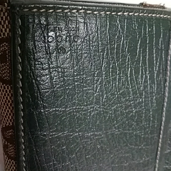 AUTHENTIC GUCCI WALLET - Picture 5 of 7